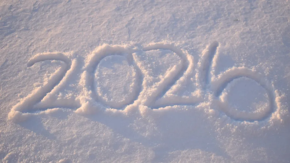 2026 in Schnee geschrieben